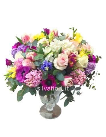 Bouquet con fiori assortiti Bouquet con fiori assortiti